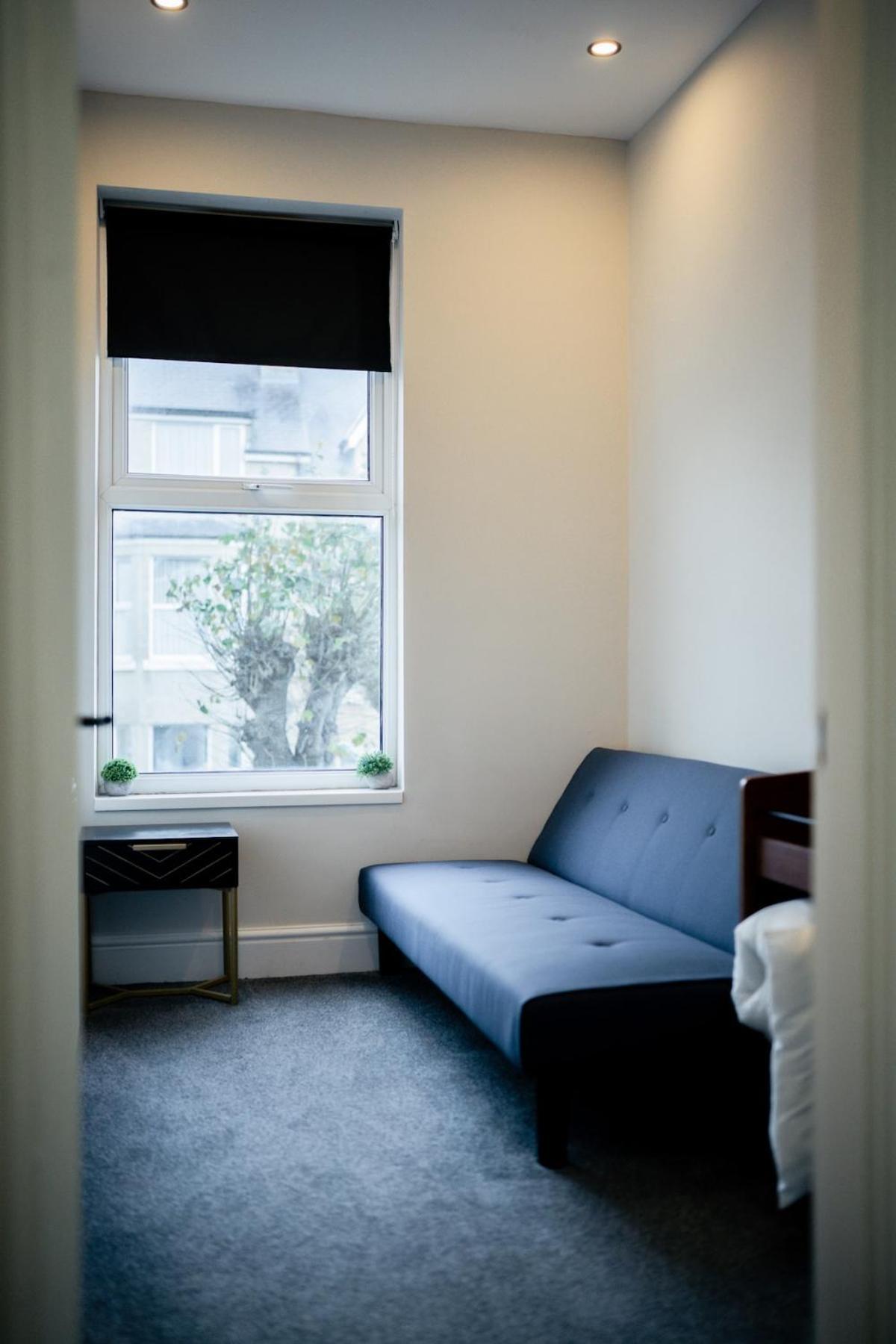 Modern 5 Bedroom Terraced Luxurious House コルウィン・ベイ エクステリア 写真
