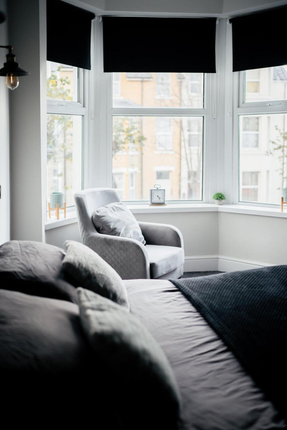 Modern 5 Bedroom Terraced Luxurious House コルウィン・ベイ エクステリア 写真